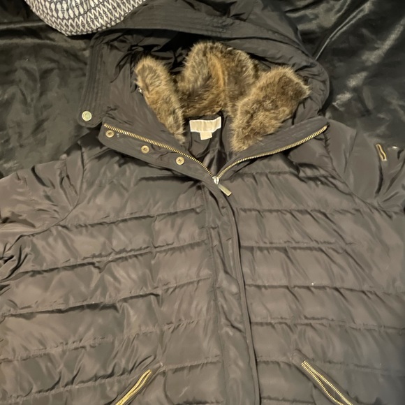 Women’s Michael Kors Winter Jacket - Picture 2 of 7